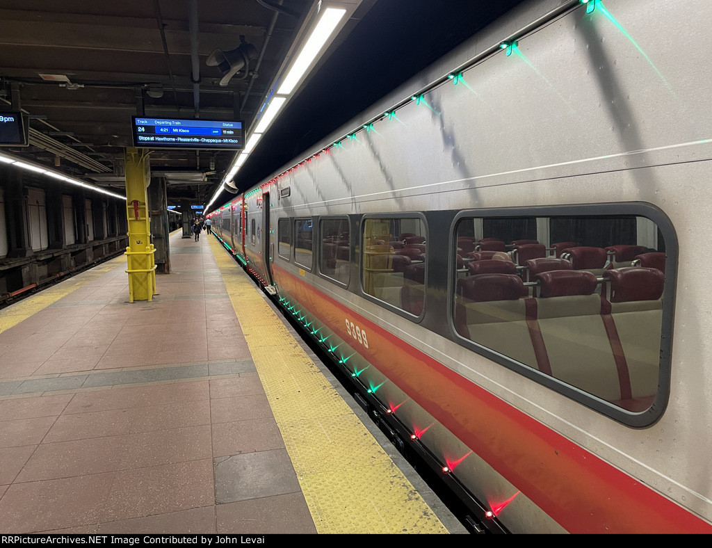 M8 Car # 9399 on the Holiday Lights Set at GCT 